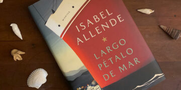 Portada novela Largo Pétalo de Sal - Isabel Allende.