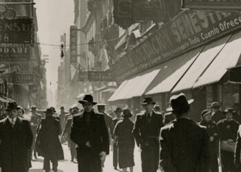 Novela-policial-Horacio_Coppola_-_Buenos_Aires_1936_-_Florida_y_Bartolomé_Mitre-El-informe-Cárdenas-Jones---Novela-Policial-Noir-Argentina-por-Manuel-Sierra-Alonso