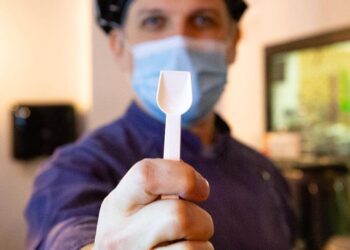 Andrés Bezem, heladero y dueño de la heladería argentina en Berlín, Chipi Chipi Bombón.