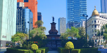 Glorieta México Con nombre de las víctimas de feminicidio en la ciudad de México. Lado|B|erlin.
