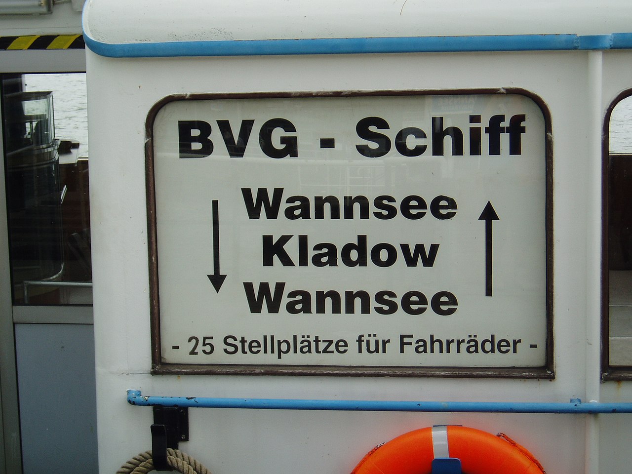 El Barco de BVG que conecta a Wansee con Kladow.